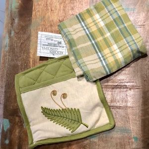 ⭐️4/$20⭐️ NWT Potholder & Kitchen Towel Set